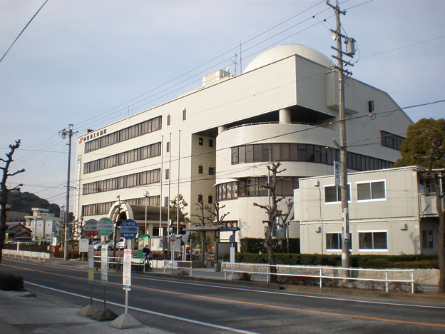 小牧商工会議所と小牧中部公民館_2