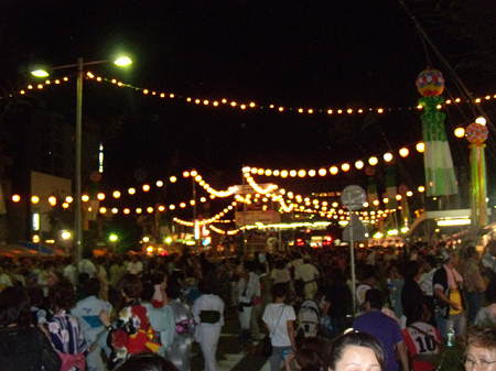 盆踊り会場