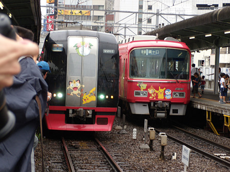 2201F&3701Fポケモンラッピング