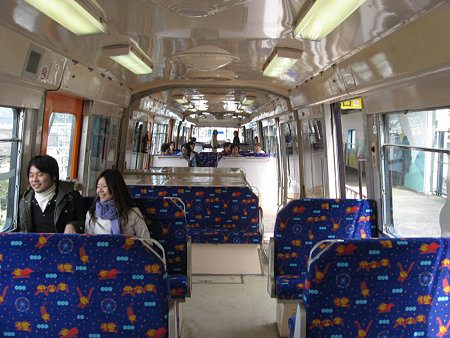 MRM103F車内