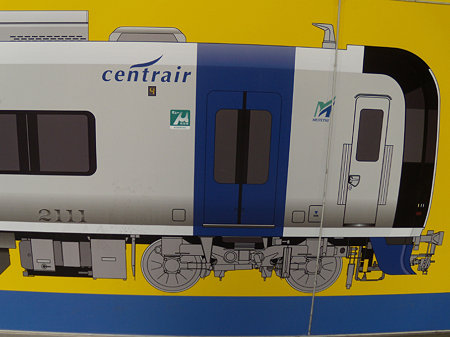 金山駅大型広告2011F