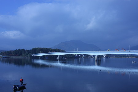 河口湖と橋