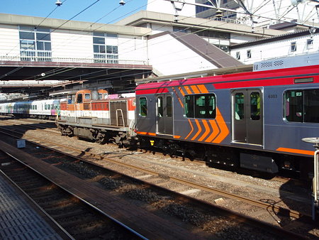 DE10+東急6300系(八王子駅)