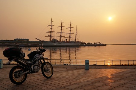 海王丸と