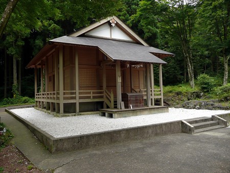 人穴浅間神社の社