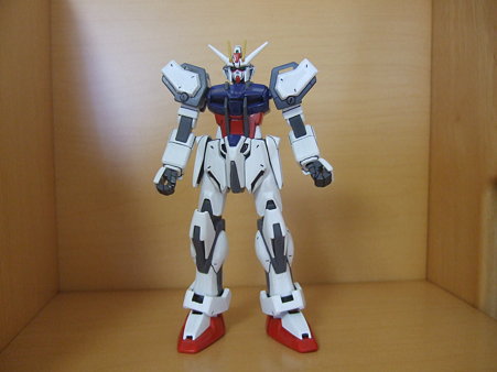 ストライクガンダム001