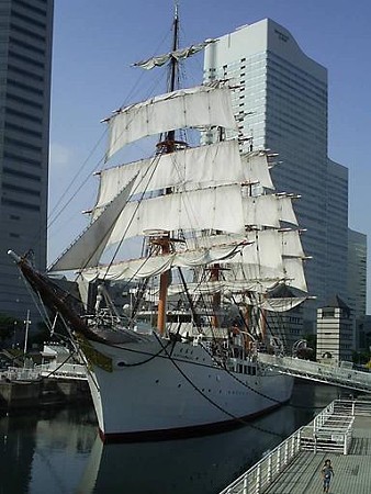 畳んでます (4)