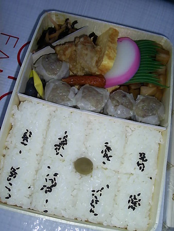 080801 シウマイ弁当 (1)
