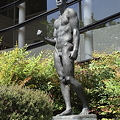 彫像江戸川文化会館13663