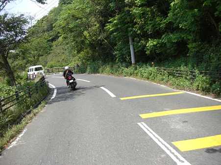 山道を行く