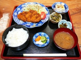 トンカツ定食