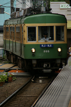 江ノ電走る長谷0628tb