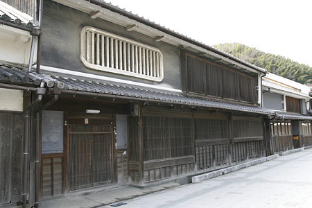 坂越 -  3