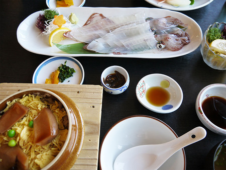 いか道楽にていか釜定食を食べる